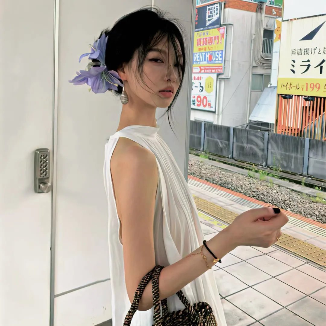 屋顶里的散步者